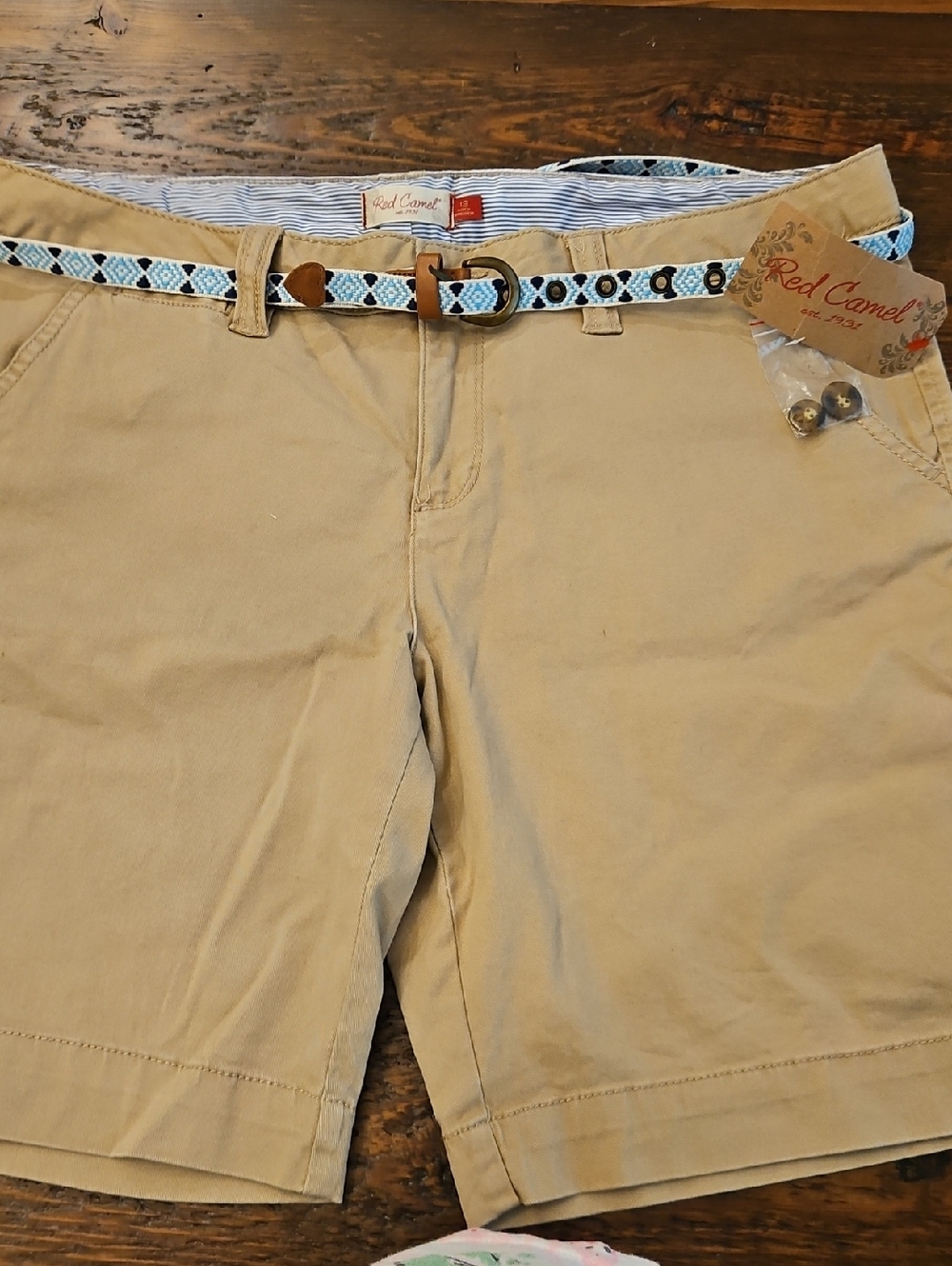 NWT Red Camel Khaki Shorts With Belt